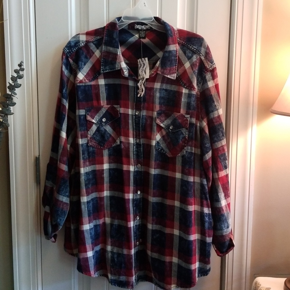 Long Sleeved Plaid Cotton Shirt
